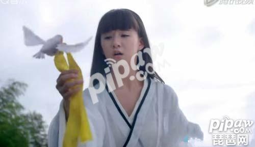却发现子服并没有回应,婴宁惊慌    青丘狐传说王子服和婴宁相爱,但是