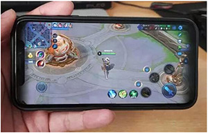 王者榮耀iPhone X兩側(cè)模糊影響視野怎么解決?