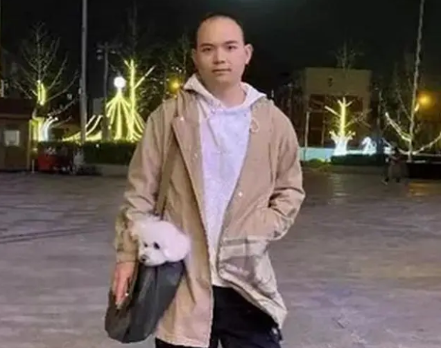 羊了个羊创始人被母校制展牌宣传 创始人张佳旭简介